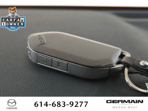 Used 2025 Kia Sorento S w/ Panoramic Sunroof Package FWD image 35