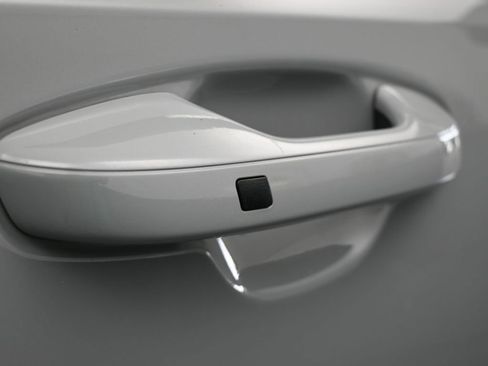 Used 2023 Kia Sorento SX image 45