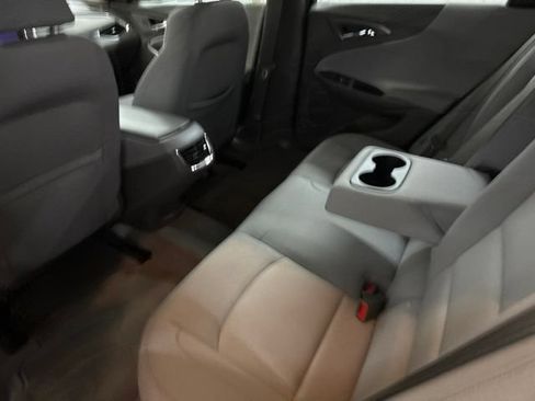 Used 2021 Chevrolet Malibu LT FWD image 19