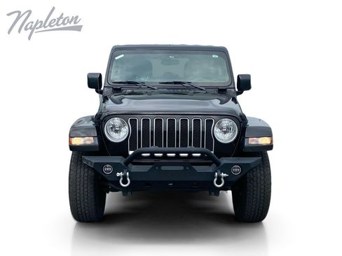 Used 2020 Jeep Wrangler Unlimited Sahara AWD/4WD image 9