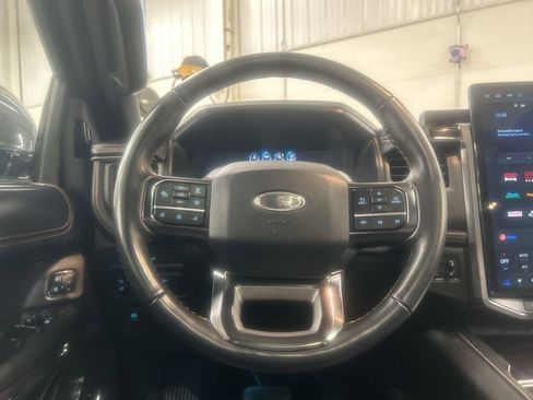 Certified 2022 Ford Expedition Max Platinum image 17