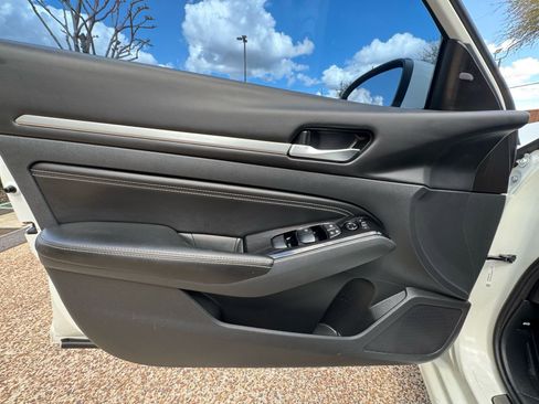 Used 2023 Nissan Altima 2.5 SL image 24