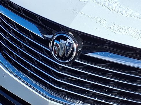 Used 2024 Buick Enclave Premium image 26