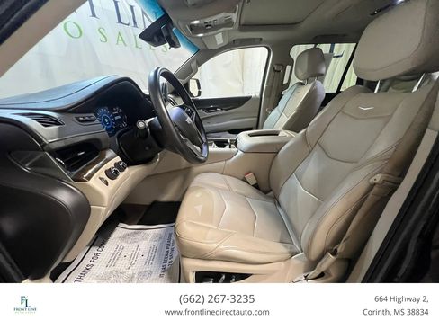 Used 2018 Cadillac Escalade Premium Luxury AWD/4WD image 12