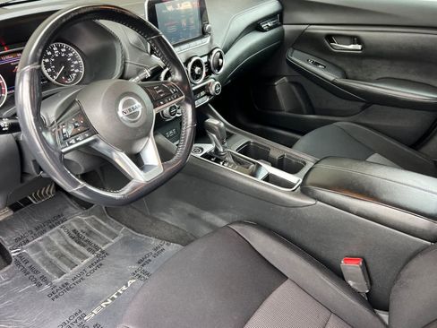 Used 2020 Nissan Sentra SV image 11
