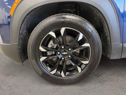 Used 2023 Chevrolet TrailBlazer LT FWD image 14