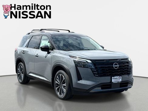 New 2026 Nissan Pathfinder Platinum w/ Cargo Package AWD/4WD image 1