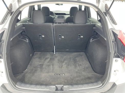 Used 2020 Nissan Kicks SV image 19