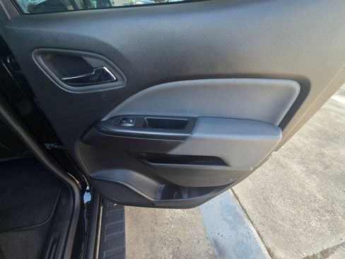 Used 2022 Chevrolet Colorado Z71 RWD image 44