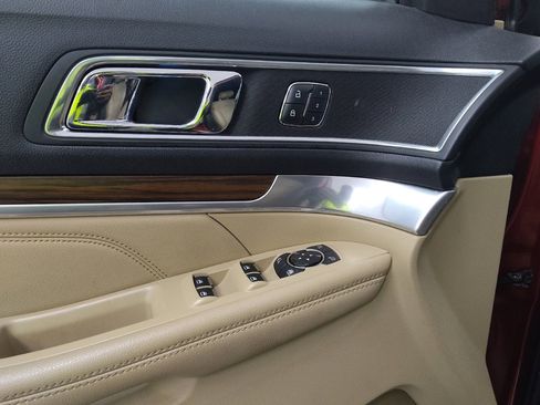 Used 2017 Ford Explorer Limited w/ Equipment Group 301A image 17