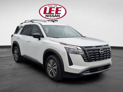 New 2026 Nissan Pathfinder SL