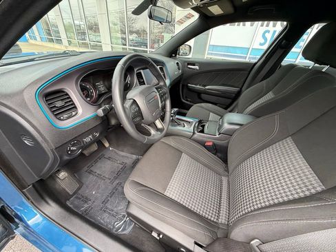 Used 2023 Dodge Charger SXT w/ Blacktop Package image 13