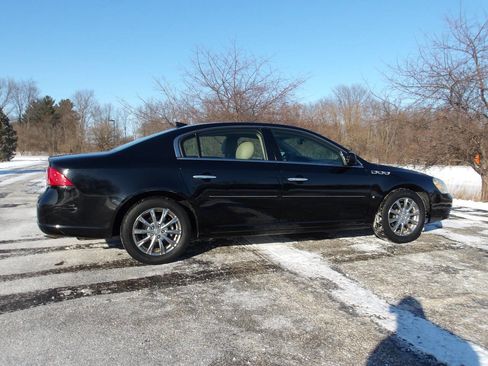 Used 2009 Buick Lucerne CXL image 10