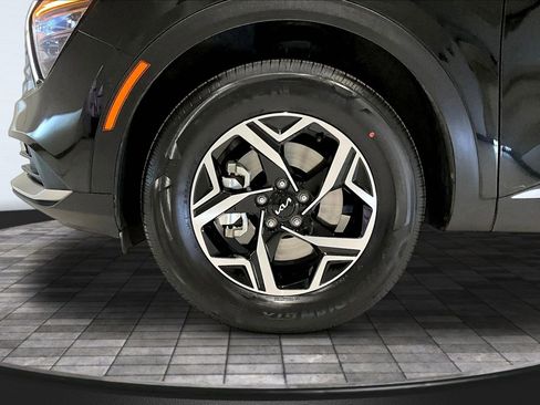 Used 2024 Kia Sportage LX image 33