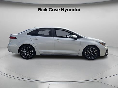 Used 2020 Toyota Corolla XSE image 4