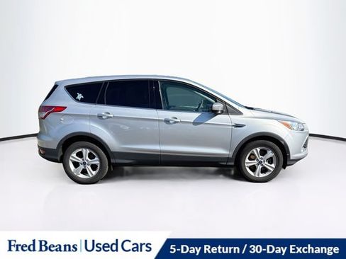 Used 2016 Ford Escape SE w/ SE Cold Weather Package AWD/4WD image 12
