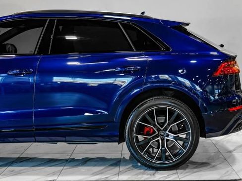 Used 2022 Audi Q8 Premium Plus w/ Premium Plus Package AWD/4WD image 16
