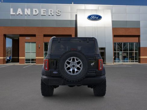 New 2025 Ford Bronco Badlands image 5