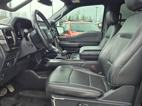 Used 2022 Ford F150 Lariat w/ Equipment Group 502A High AWD/4WD image 9