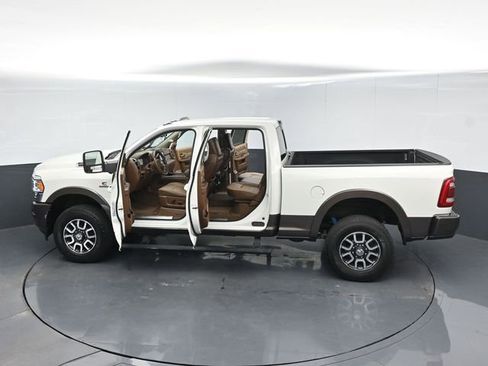 Used 2024 RAM 2500 Limited w/ Towing Technology Group AWD/4WD image 60