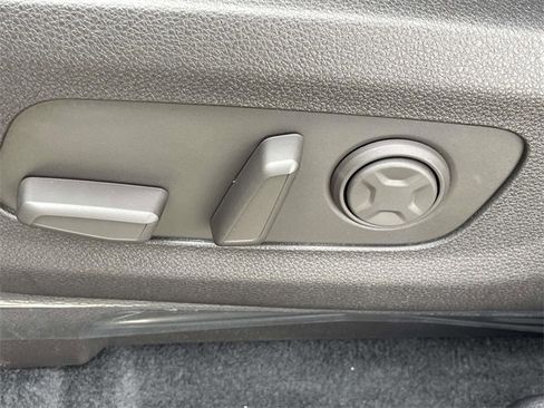 New 2026 Kia Carnival EX image 29