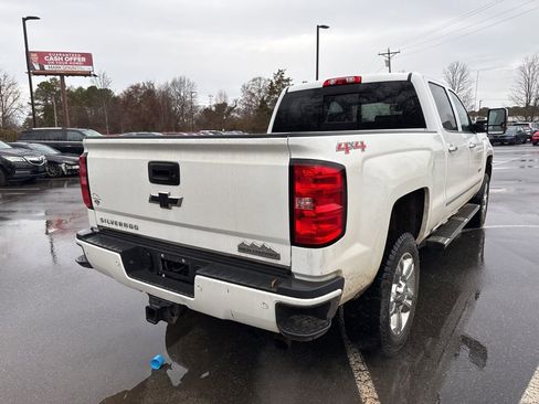 Used 2016 Chevrolet Silverado 2500 High Country w/ High Country Premium Package image 8