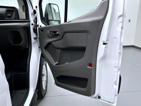 Used 2025 Ford Transit 350 XLT RWD image 16