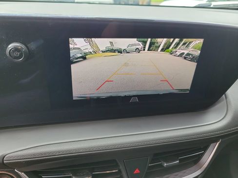 Used 2024 Buick Encore GX Sport Touring FWD image 31
