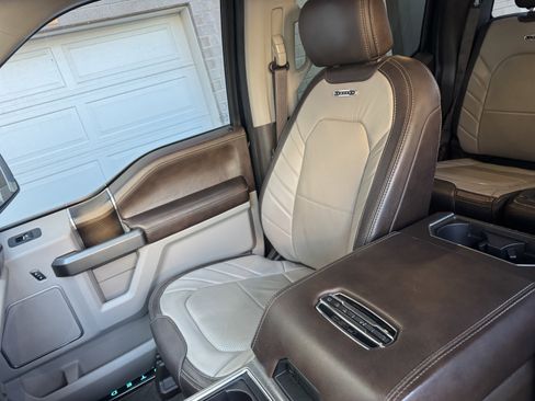 Used 2019 Ford F150 Limited image 32