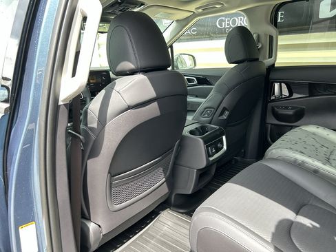 New 2026 Kia Carnival SX Prestige FWD image 11