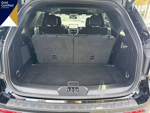 Used 2025 Ford Explorer ST image 28