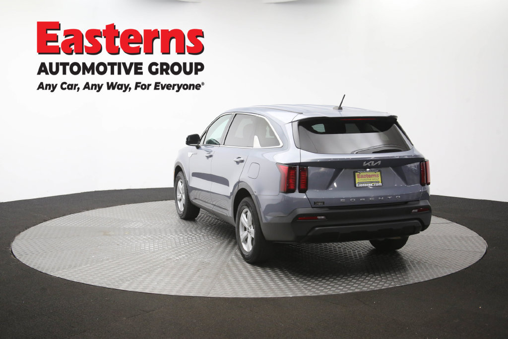 Used 2022 Kia Sorento LX FWD image 64