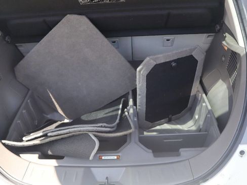 Used 2012 Nissan Leaf SL image 30