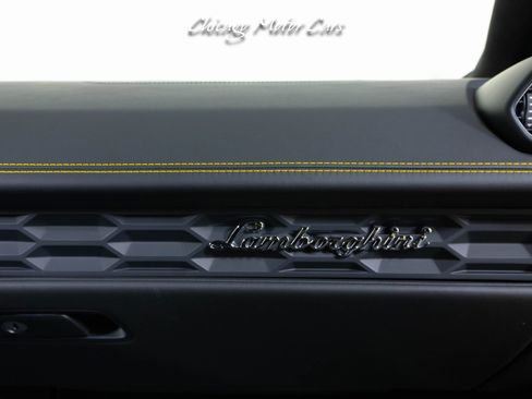 Used 2017 Lamborghini Huracan LP 580-2 image 32