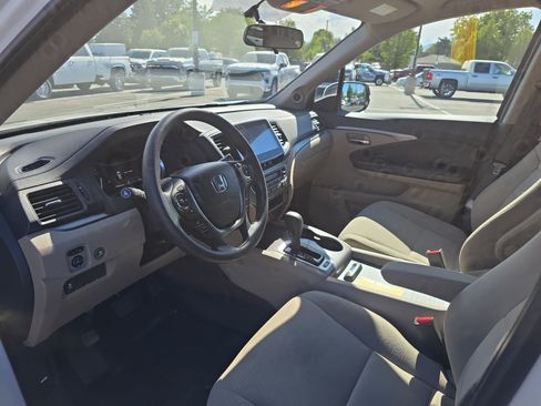 Used 2016 Honda Pilot EX image 10