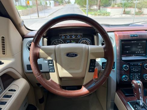 Used 2013 Ford F150 King Ranch w/ King Ranch Luxury Pkg AWD/4WD image 21