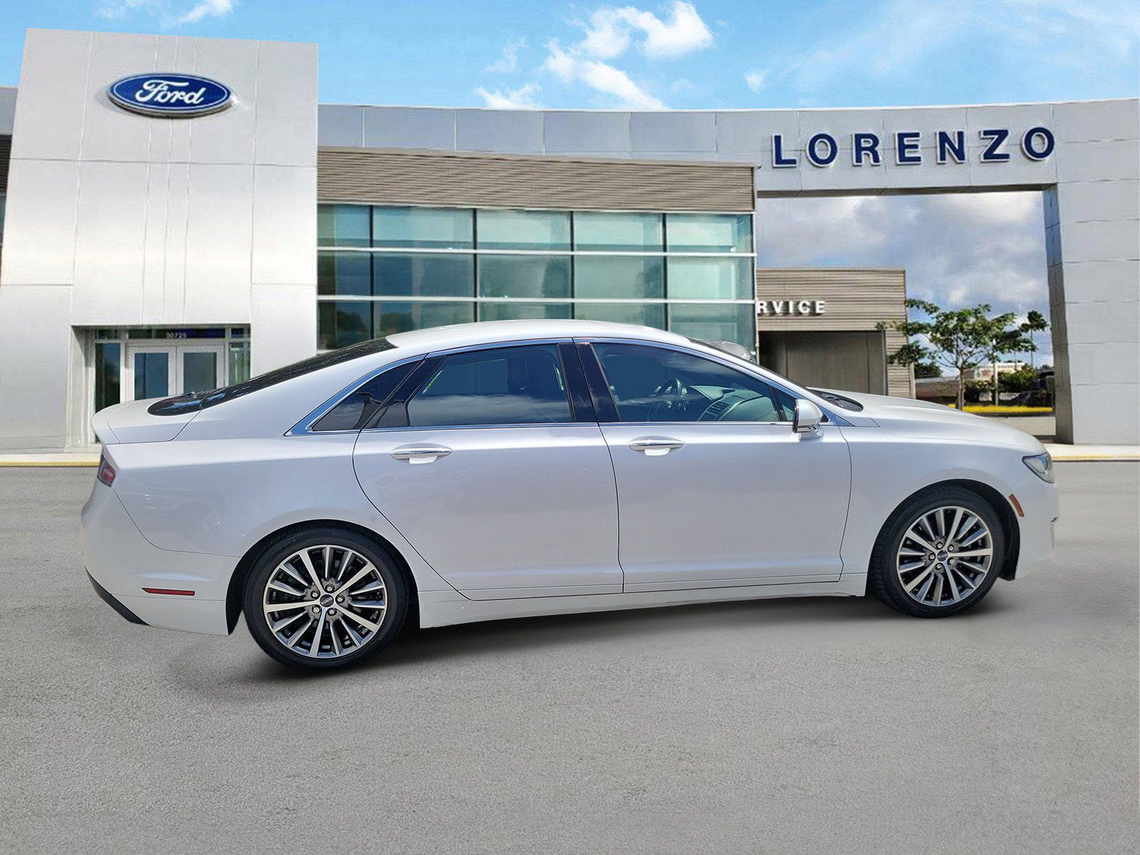 Used 2020 Lincoln MKZ FWD image 4