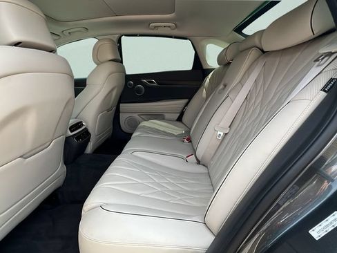 Used 2021 Genesis G80 3.5T RWD image 12