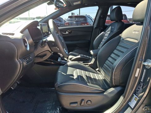 Used 2023 Kia Forte GT-Line w/ GT-Line Premium Package image 14