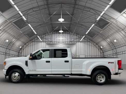 Used 2022 Ford F350 XL w/ Power Equipment Group AWD/4WD image 2