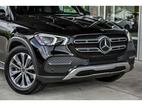 Used 2021 Mercedes-Benz GLE 350 4MATIC w/ Premium Package image 2