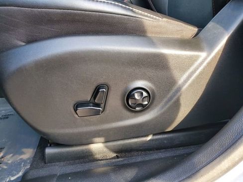 Certified 2020 Jeep Cherokee Trailhawk w/ Cold Weather Group image 5