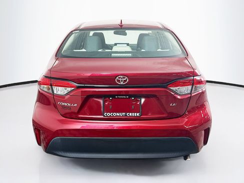 Used 2023 Toyota Corolla LE w/ LE Premium Package FWD image 4