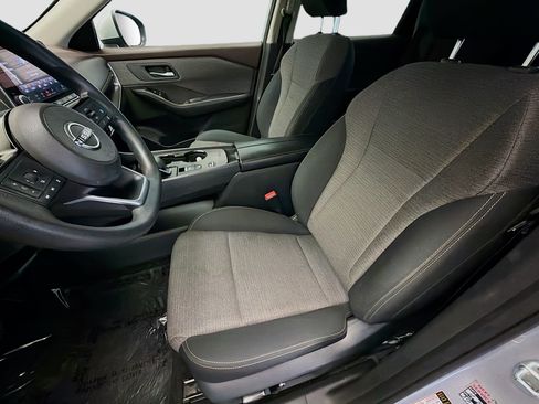 Used 2023 Nissan Rogue SV FWD image 11