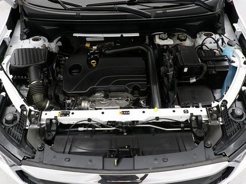 Used 2023 GMC Terrain SLE w/ Driver Convenience Package image 29