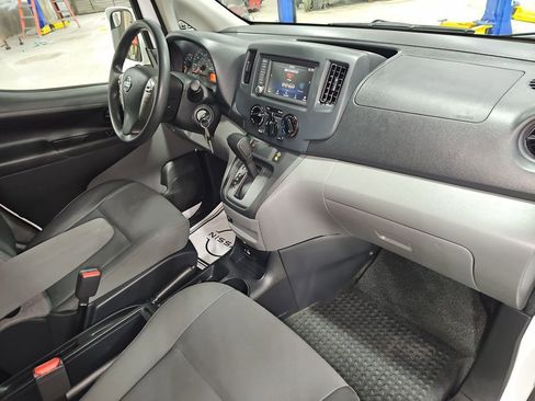 Used 2021 Nissan NV200 SV image 16