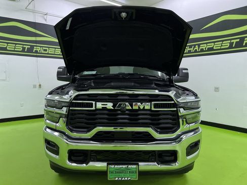 Used 2026 RAM 2500 Big Horn AWD/4WD image 4