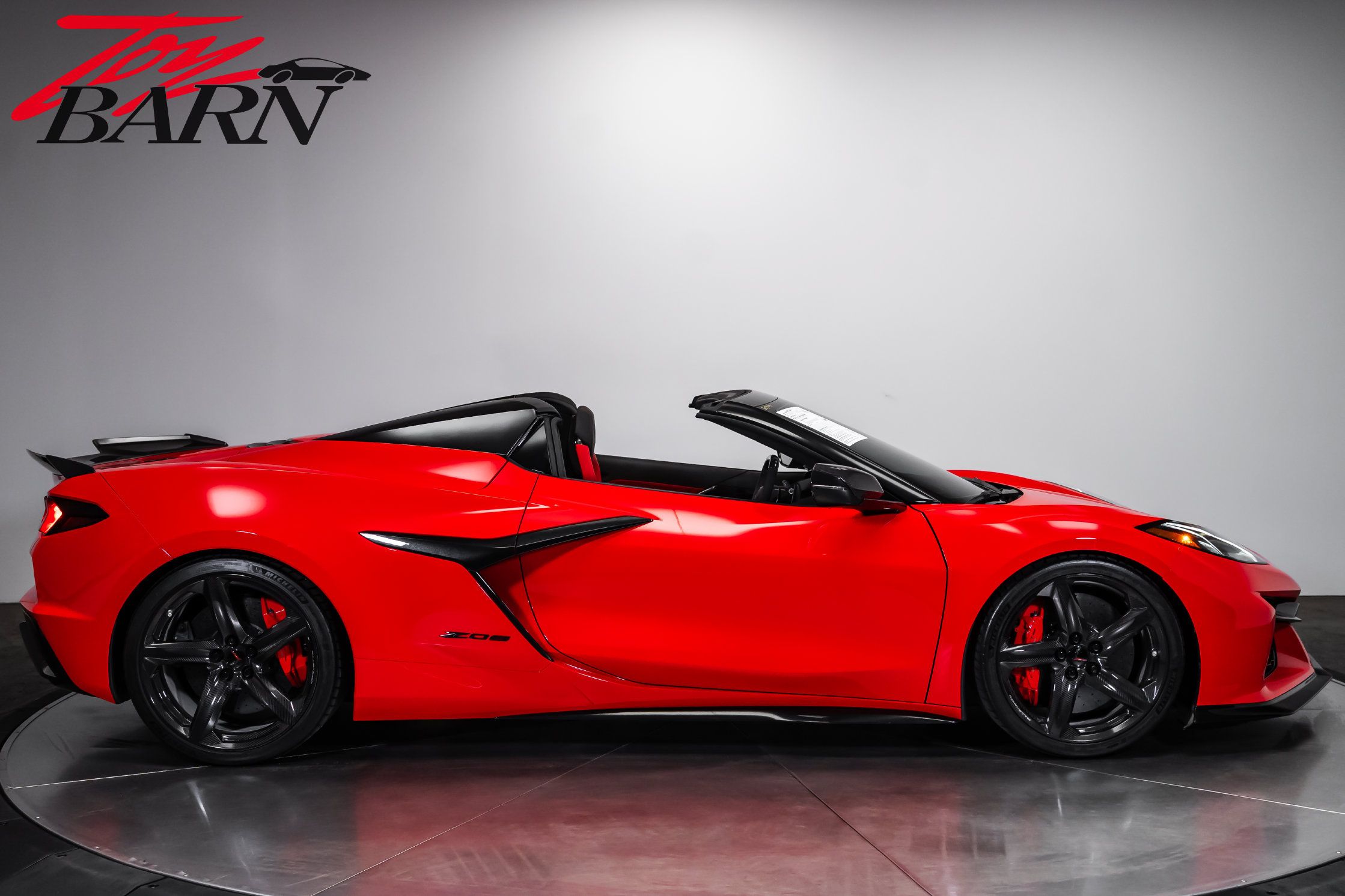 Used 2023 Chevrolet Corvette Z06 w/ Stealth Interior Trim Package RWD image 6