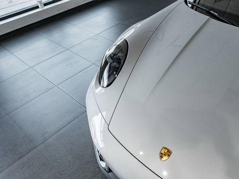 Certified 2026 Porsche 911 Targa 4 GTS AWD/4WD image 30