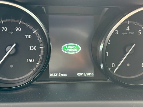 Used 2019 Land Rover Discovery Sport SE AWD/4WD image 10